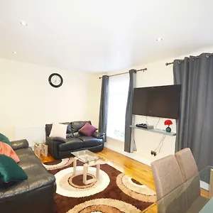 Apartamento Modern 4 Bedroom